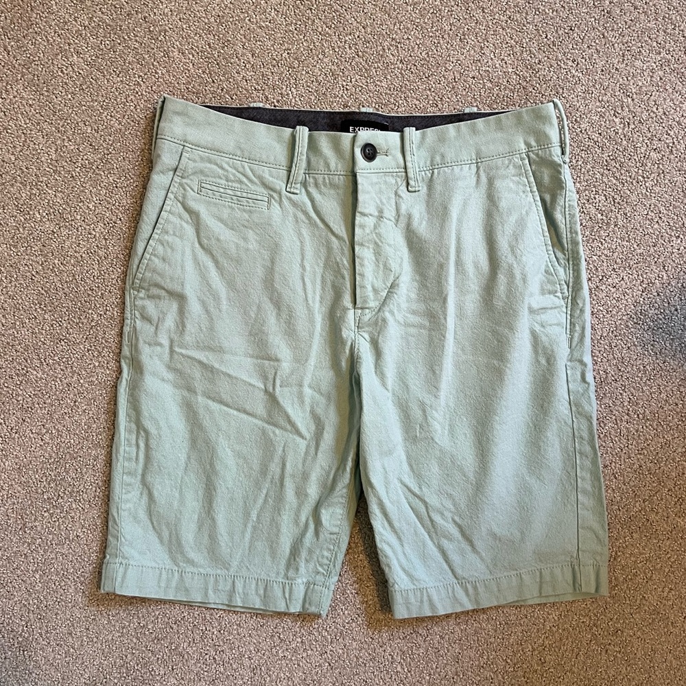 Express Men’s Slim Above the Knee Shorts
